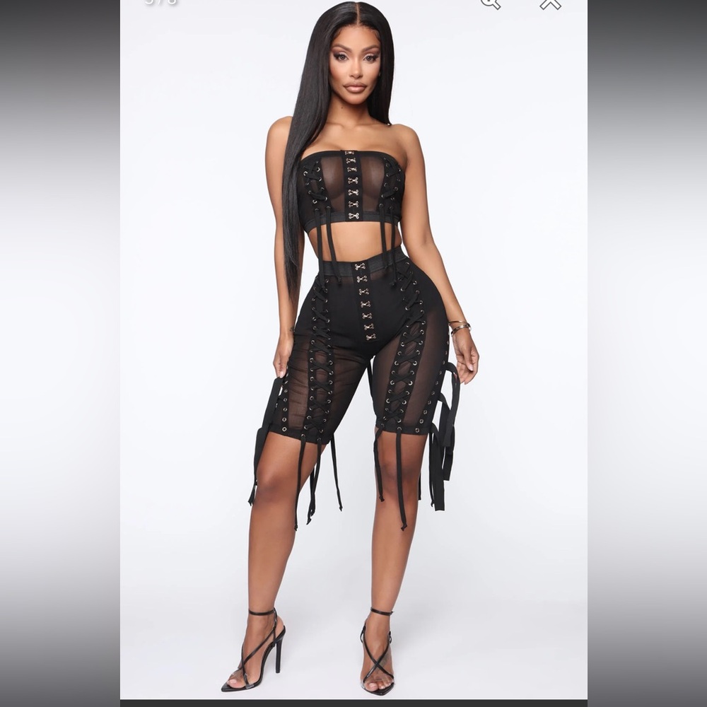 Passing By You Lace Up Short Set - Black size L